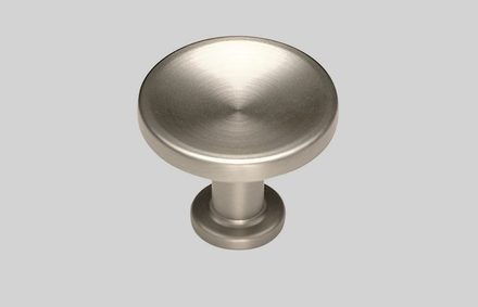 Pomos, Óptica de acero inoxidable